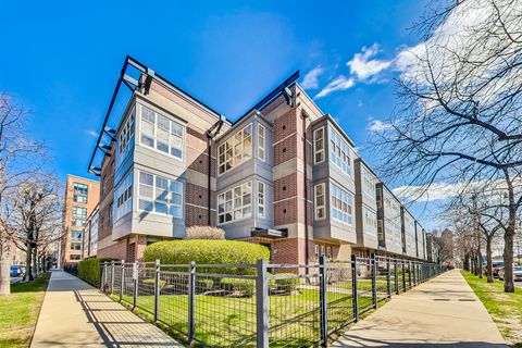 45 E 23RD Street Chicago IL 60616