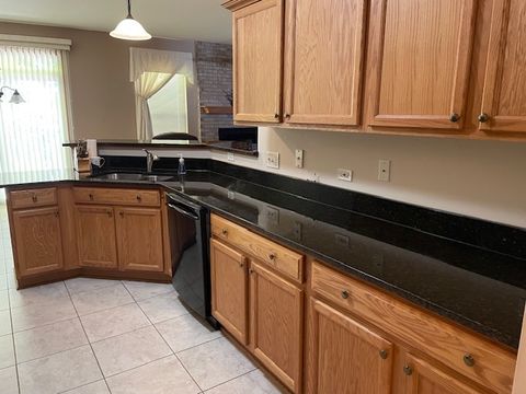 Tiny photo for 296 W Prairie Walk Lane, Round Lake, IL 60073 (MLS # 12508104)