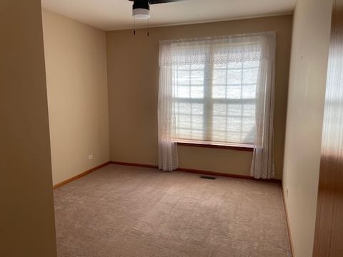 Tiny photo for 296 W Prairie Walk Lane, Round Lake, IL 60073 (MLS # 12508104)