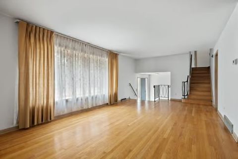 Tiny photo for 10420 Washington Avenue, Oak Lawn, IL 60453 (MLS # 12448597)