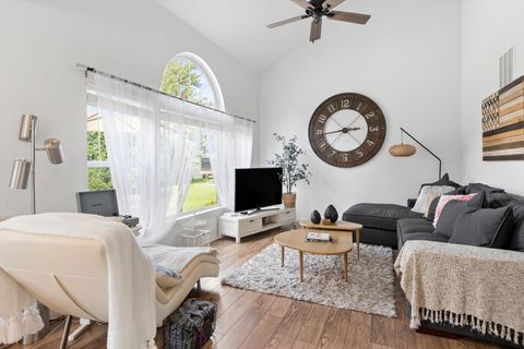 Tiny photo for 840 Violet Circle, Naperville, IL 60540 (MLS # 12679094)
