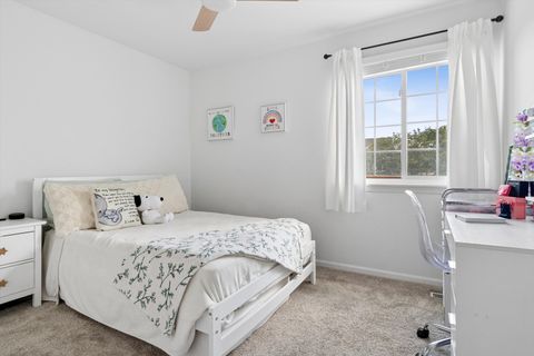 Tiny photo for 840 Violet Circle, Naperville, IL 60540 (MLS # 12679094)