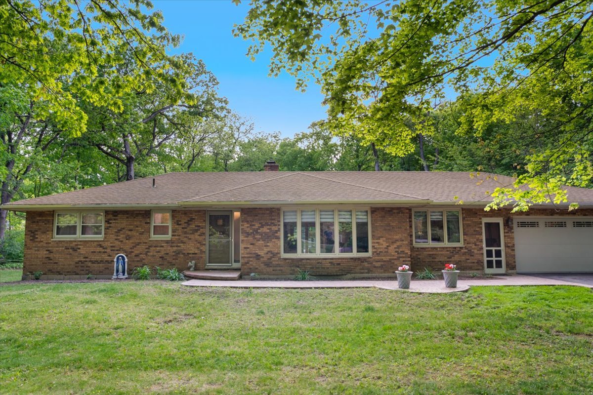 7417 N Hill Road