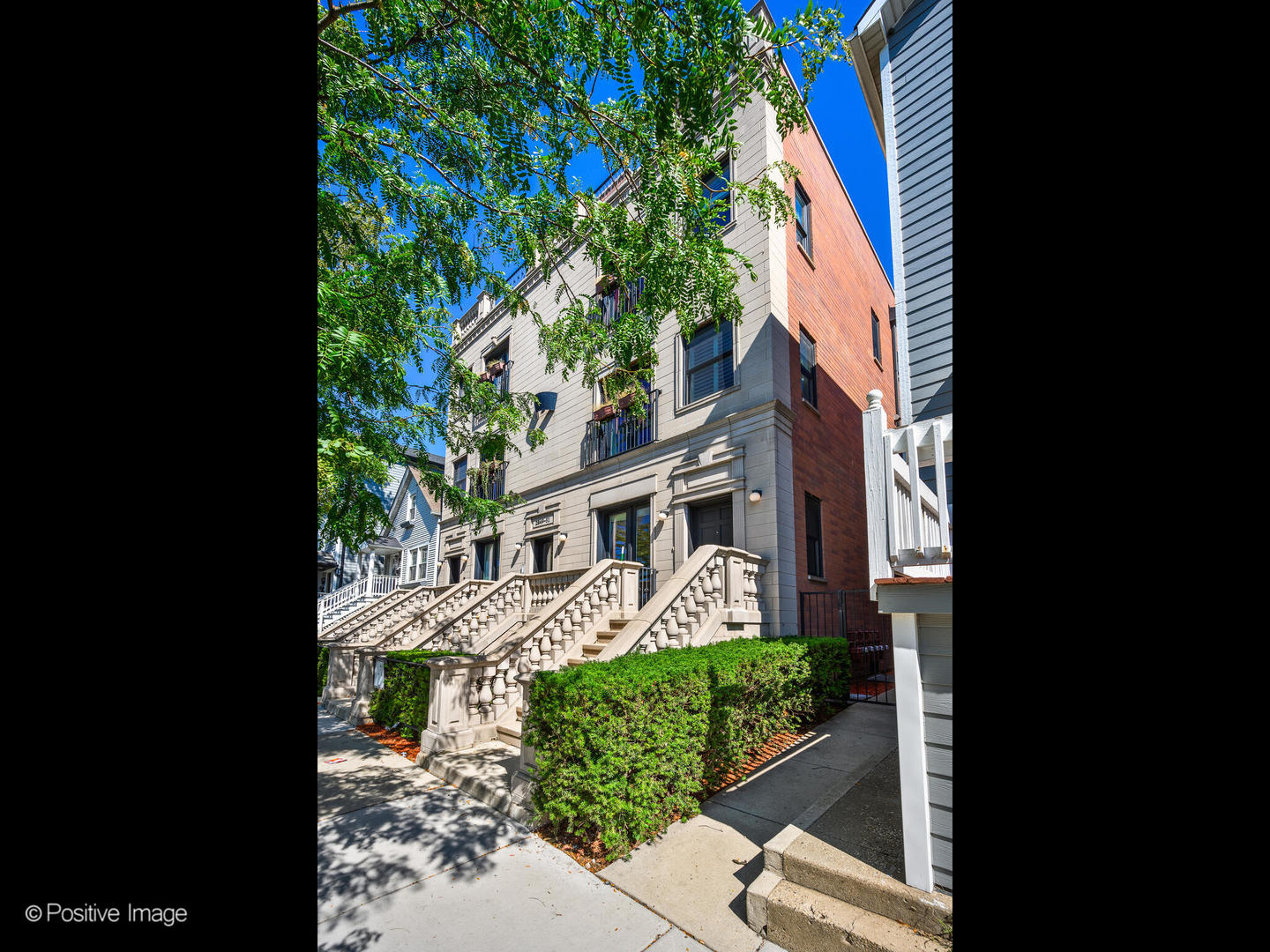 2851 N ASHLAND Avenue 1S