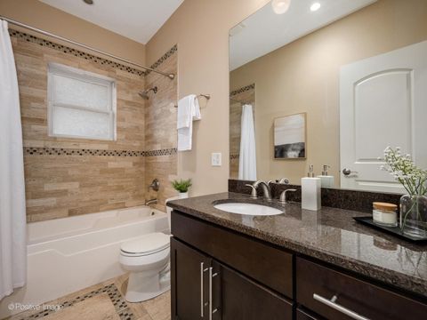 Tiny photo for 2851 N ASHLAND Avenue #1S, Chicago, IL 60657 (MLS # 12474754)