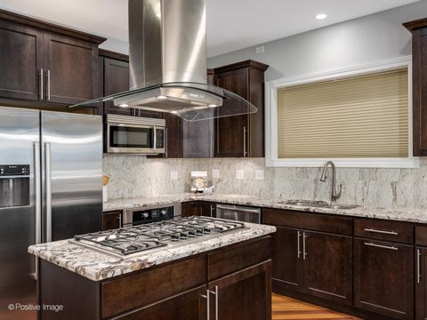 Tiny photo for 2851 N ASHLAND Avenue #1S, Chicago, IL 60657 (MLS # 12474754)