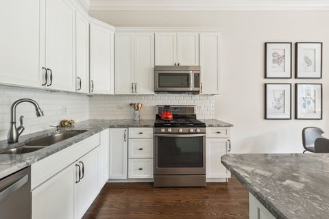 Tiny photo for 2144 W ROSCOE Street #2B, Chicago, IL 60618 (MLS # 12485534)