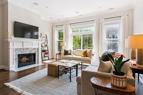 Tiny photo for 2144 W ROSCOE Street #2B, Chicago, IL 60618 (MLS # 12485534)