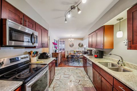 Tiny photo for 1025 Randolph Street #107, Oak Park, IL 60302 (MLS # 12578263)