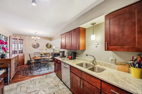 Tiny photo for 1025 Randolph Street #107, Oak Park, IL 60302 (MLS # 12578263)
