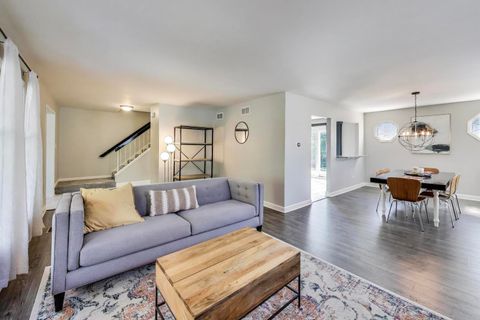 Tiny photo for 427 Charlestown Drive, Bolingbrook, IL 60440 (MLS # 12495204)