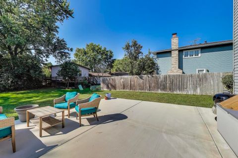 Tiny photo for 427 Charlestown Drive, Bolingbrook, IL 60440 (MLS # 12495204)