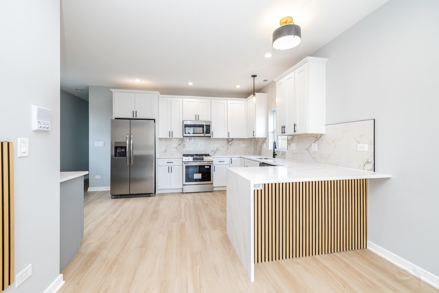 3125 W Polk Street