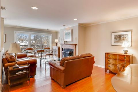 Tiny photo for 1730 Hinman Avenue #3A, Evanston, IL 60201 (MLS # 12522761)