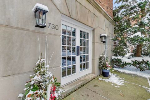Tiny photo for 1730 Hinman Avenue #3A, Evanston, IL 60201 (MLS # 12522761)