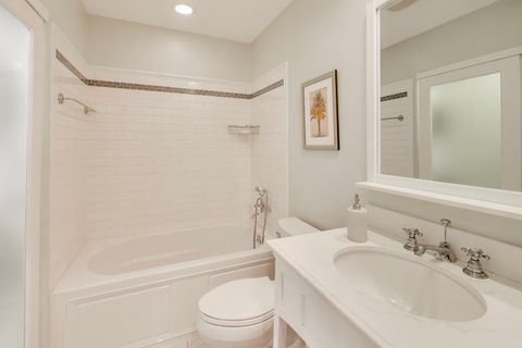 Tiny photo for 1730 Hinman Avenue #3A, Evanston, IL 60201 (MLS # 12522761)