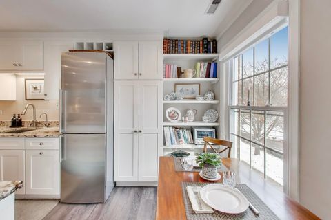 Tiny photo for 1730 Hinman Avenue #3A, Evanston, IL 60201 (MLS # 12522761)