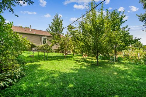 Tiny photo for 23543 N Park Road, Lake Zurich, IL 60047 (MLS # 12457881)