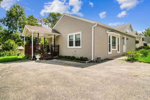 Tiny photo for 23543 N Park Road, Lake Zurich, IL 60047 (MLS # 12457881)