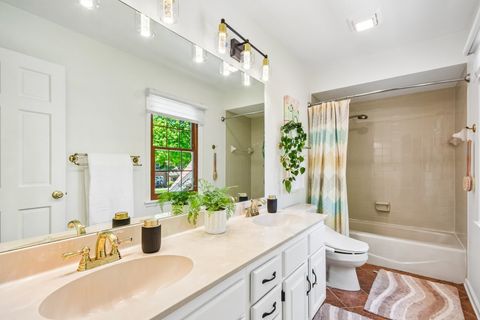 Tiny photo for 1559 Abbotsford Drive, Naperville, IL 60563 (MLS # 12648335)