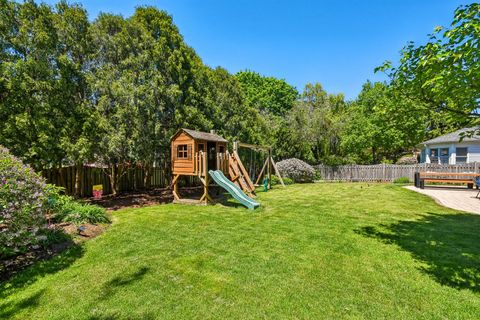 Tiny photo for 1559 Abbotsford Drive, Naperville, IL 60563 (MLS # 12648335)