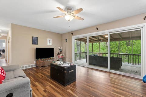Tiny photo for 571 26th Avenue Court, East Moline, IL 61244 (MLS # 12634852)
