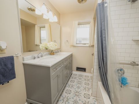 Tiny photo for 712 Homestead Place, Joliet, IL 60435 (MLS # 12490222)
