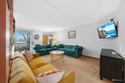 Tiny photo for 16807 81st Avenue #1S, Tinley Park, IL 60477 (MLS # 12626055)