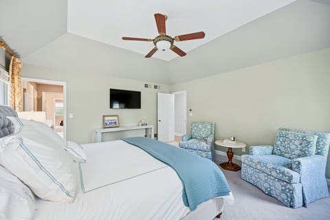 Tiny photo for Glen Ellyn, IL 60137 (MLS # 12482215)
