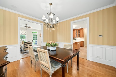 Tiny photo for Glen Ellyn, IL 60137 (MLS # 12482215)