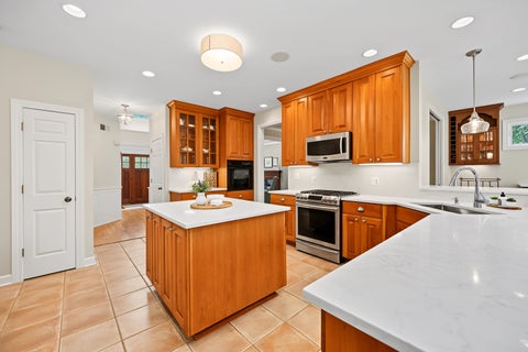 Tiny photo for Glen Ellyn, IL 60137 (MLS # 12482215)