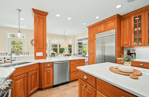 Tiny photo for Glen Ellyn, IL 60137 (MLS # 12482215)