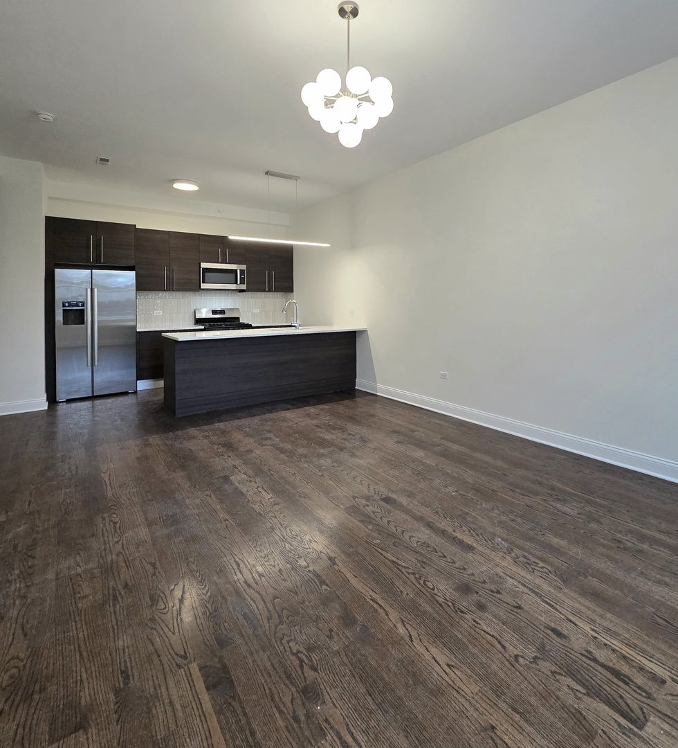1537 N ORLEANS Avenue 5H