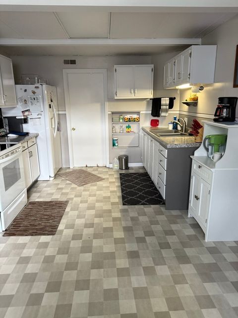 Tiny photo for 1909 W Laurel Street, Freeport, IL 61032 (MLS # 12480483)