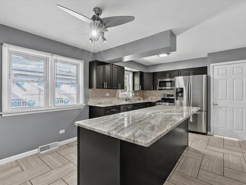 Tiny photo for 2712 W 97th Place, Evergreen Park, IL 60805 (MLS # 12797506)