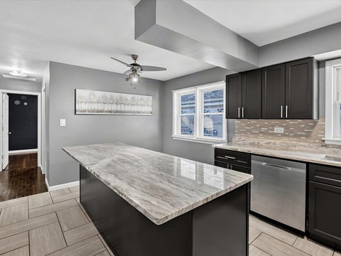 Tiny photo for 2712 W 97th Place, Evergreen Park, IL 60805 (MLS # 12797506)