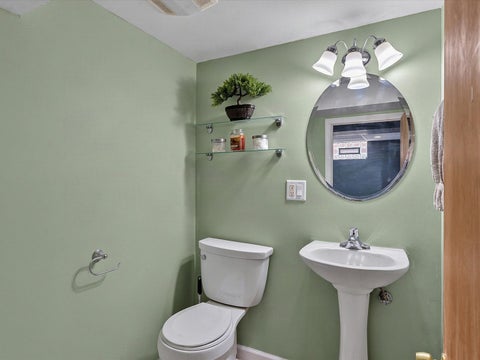Tiny photo for 2712 W 97th Place, Evergreen Park, IL 60805 (MLS # 12797506)