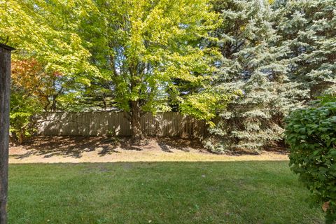 Tiny photo for 2911 Dearborn Court, Naperville, IL 60563 (MLS # 12520962)