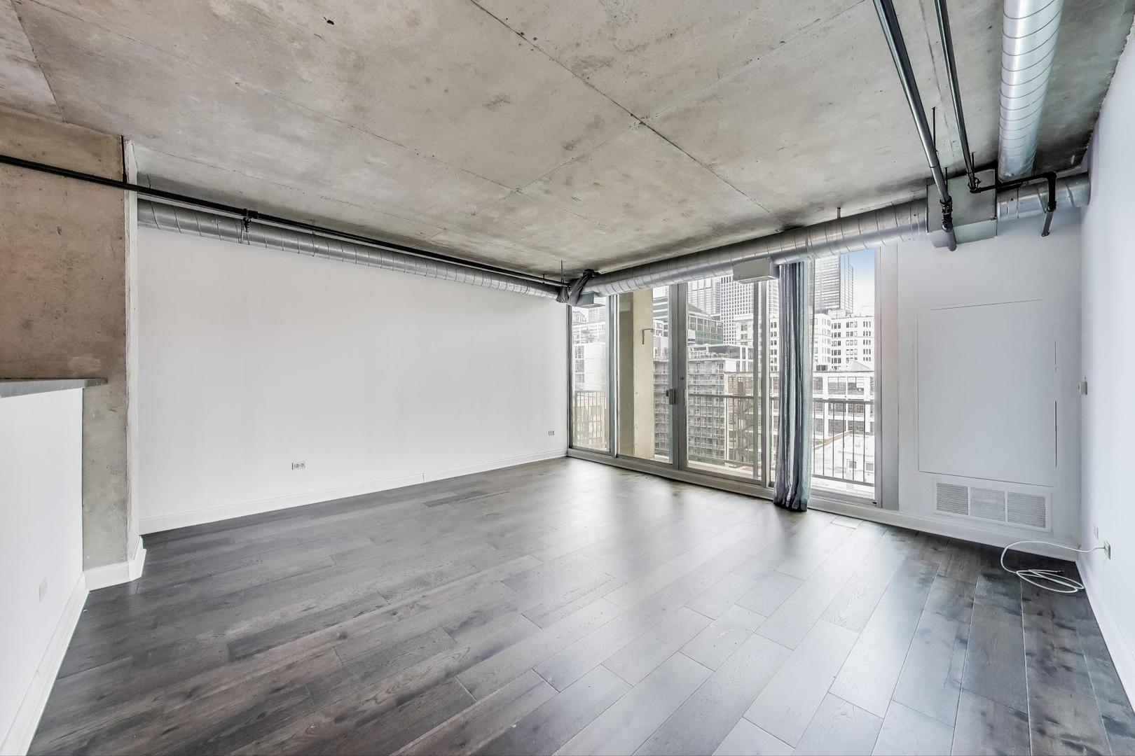 700 W Van Buren Street 1301