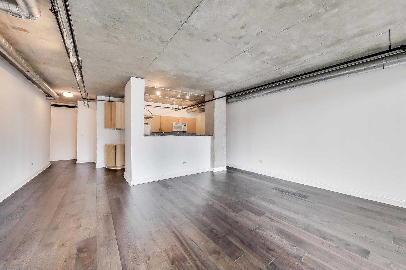 700 W Van Buren Street 1301