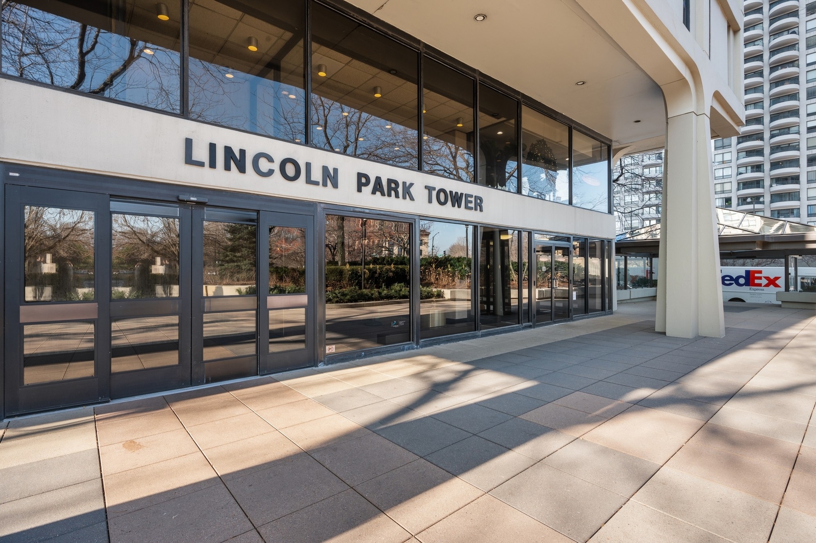 1960 N LINCOLN PARK WEST 2402
