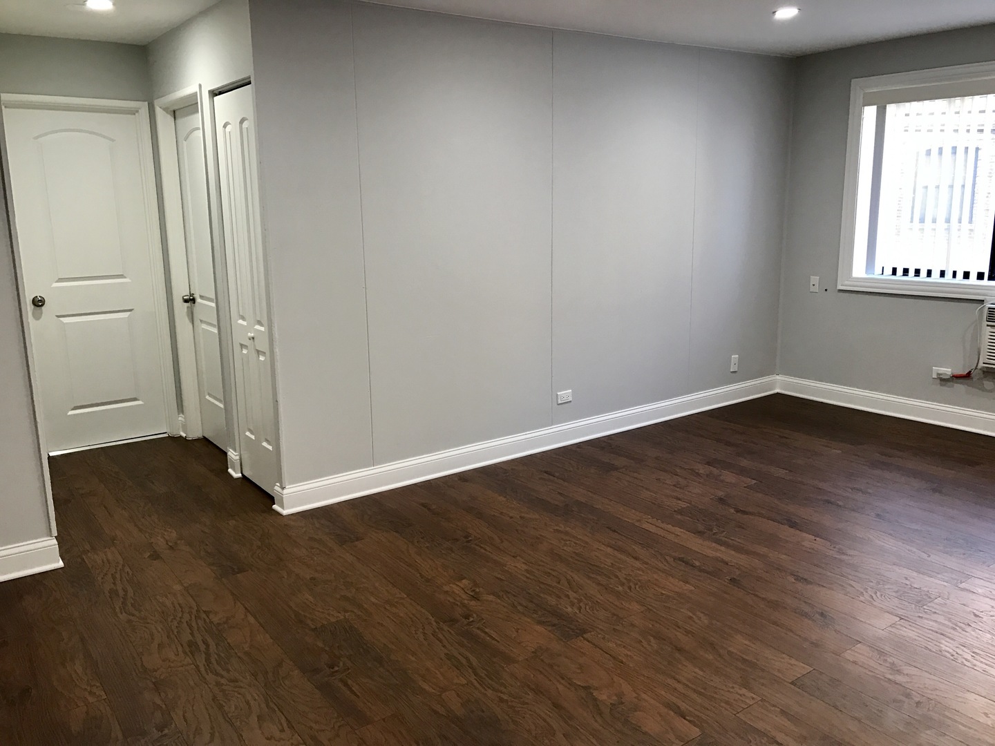 5534 N Kenmore Avenue 208