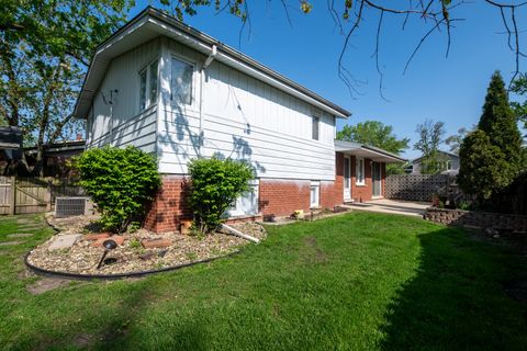 Tiny photo for 2323 Clyde Terrace, Homewood, IL 60430 (MLS # 12567682)