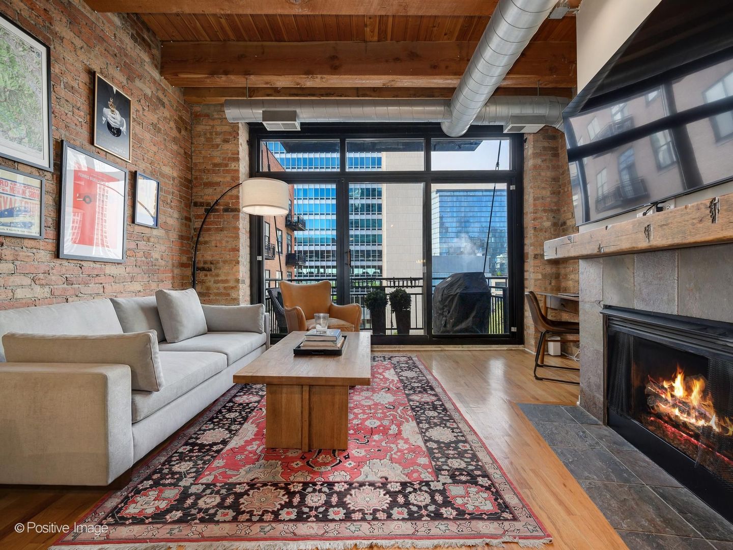 520 W Huron Street 507