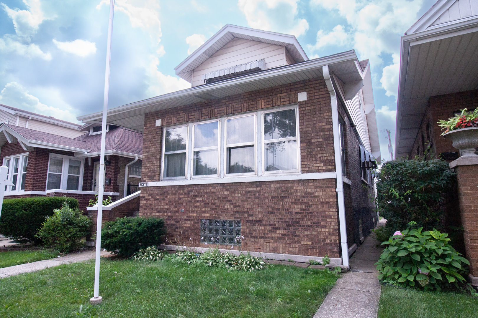 5311 W Cuyler Avenue