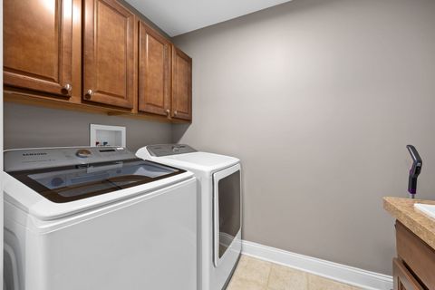 Tiny photo for 5810 Washington Street, Downers Grove, IL 60516 (MLS # 12672907)