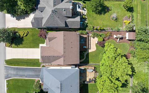 Tiny photo for 5810 Washington Street, Downers Grove, IL 60516 (MLS # 12672907)