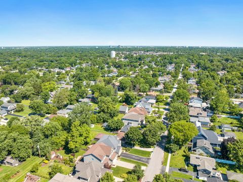 Tiny photo for 5810 Washington Street, Downers Grove, IL 60516 (MLS # 12672907)