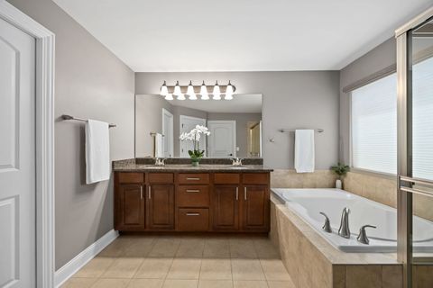 Tiny photo for 5810 Washington Street, Downers Grove, IL 60516 (MLS # 12672907)