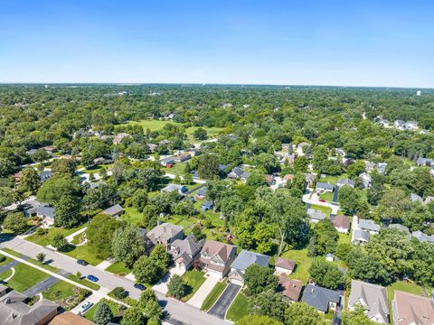 Tiny photo for 5810 Washington Street, Downers Grove, IL 60516 (MLS # 12672907)